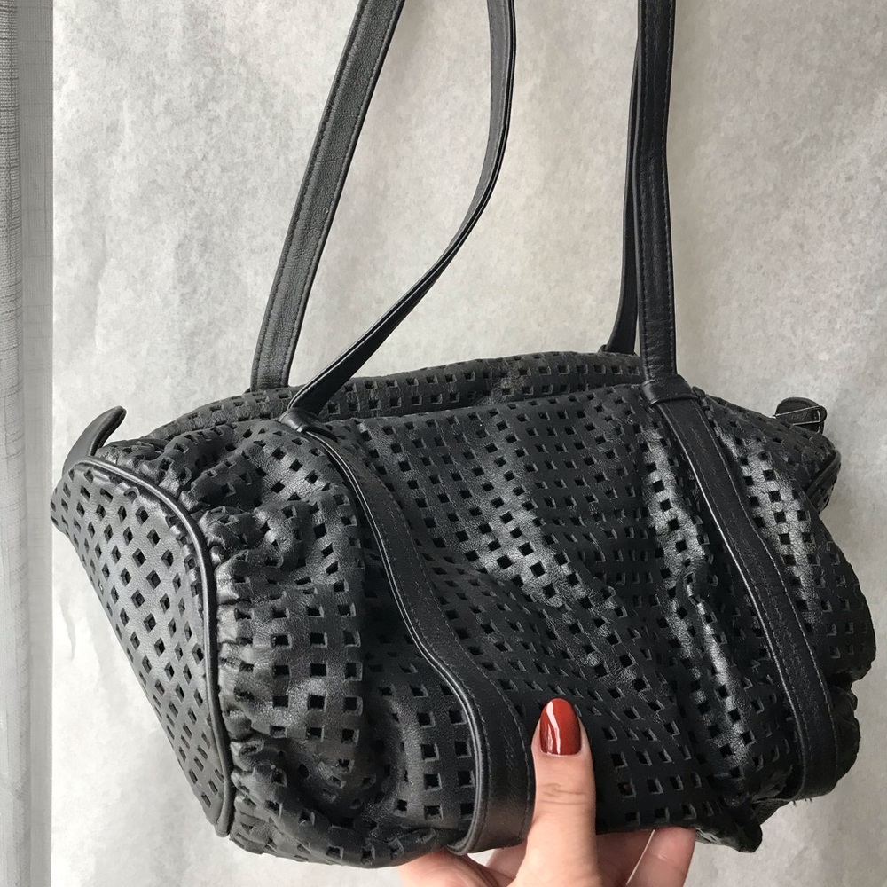 AWESOME 80’s look BLACK MESH BAG!